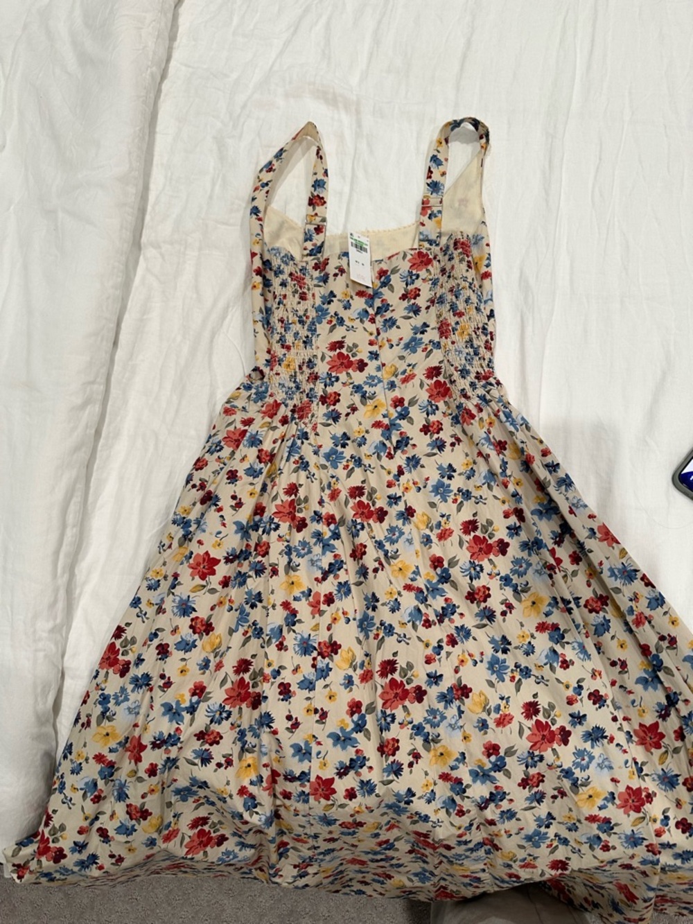 Abercrombie & Fitch Dylan Dress in Cream Floral. Never worn, NWT - Picture 3 of 4